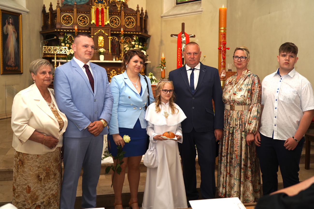 Komunia w Giewartowie. Zobacz zdjęcia