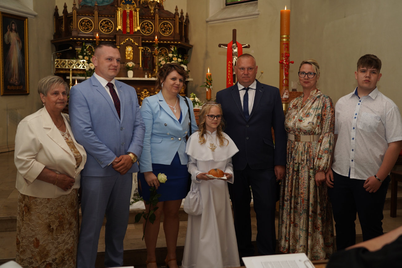 Komunia w Giewartowie. Zobacz zdjęcia