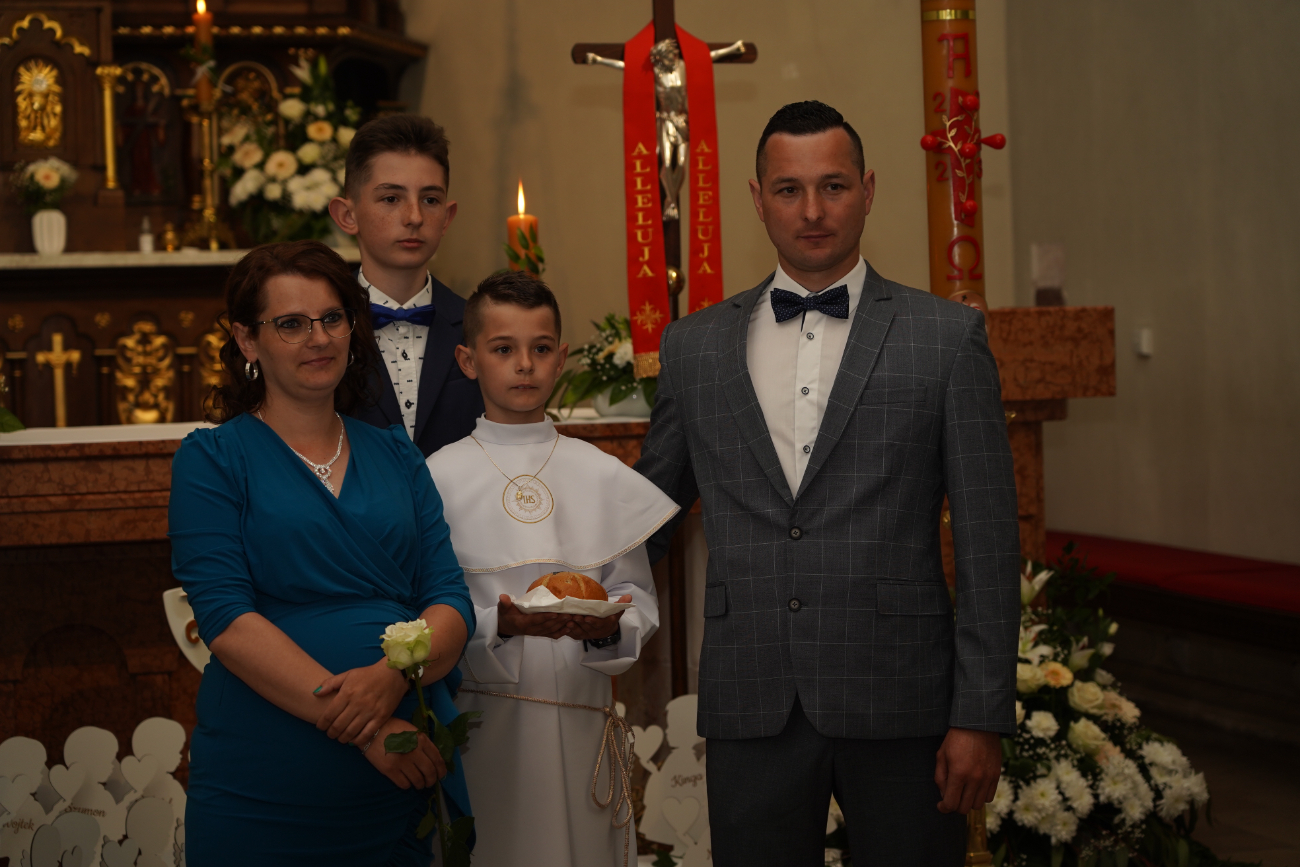 Komunia w Giewartowie. Zobacz zdjęcia