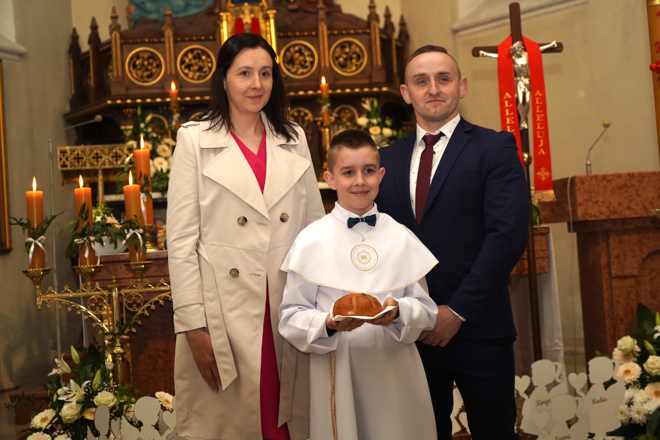 Komunia w Giewartowie. Zobacz zdjęcia