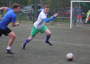 Meble mistrzem półmetka. Pierwszy walkower