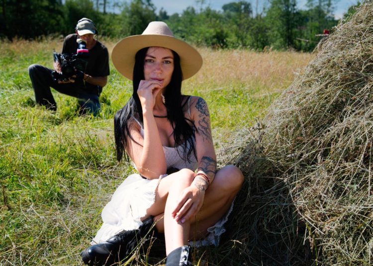 „Nie poszłam tam dla pieniędzy”