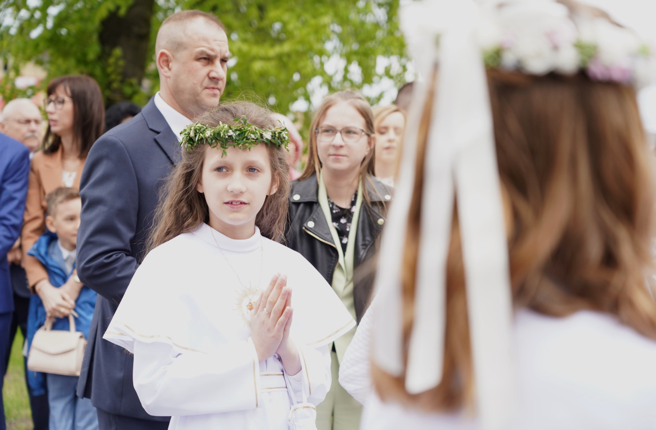 Komunia w Strzałkowie ZDJĘCIA