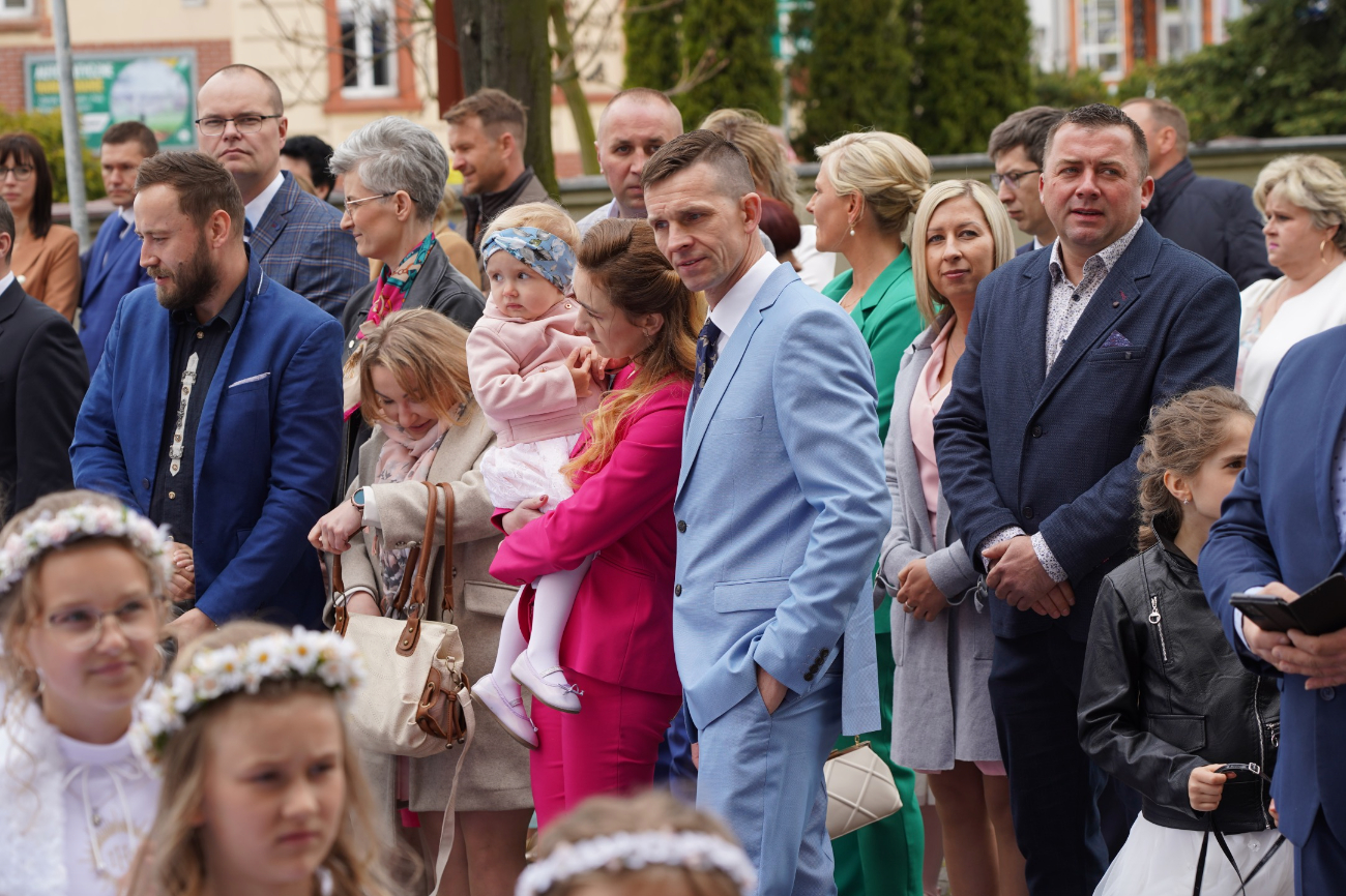 Komunia w Strzałkowie ZDJĘCIA