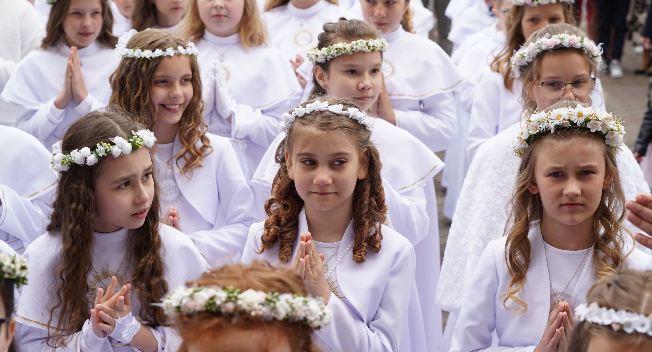 Komunia w Strzałkowie ZDJĘCIA