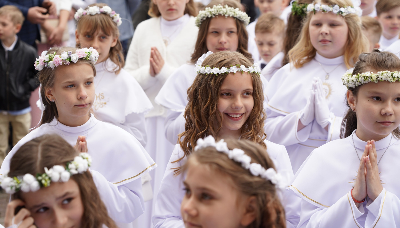 Komunia w Strzałkowie ZDJĘCIA