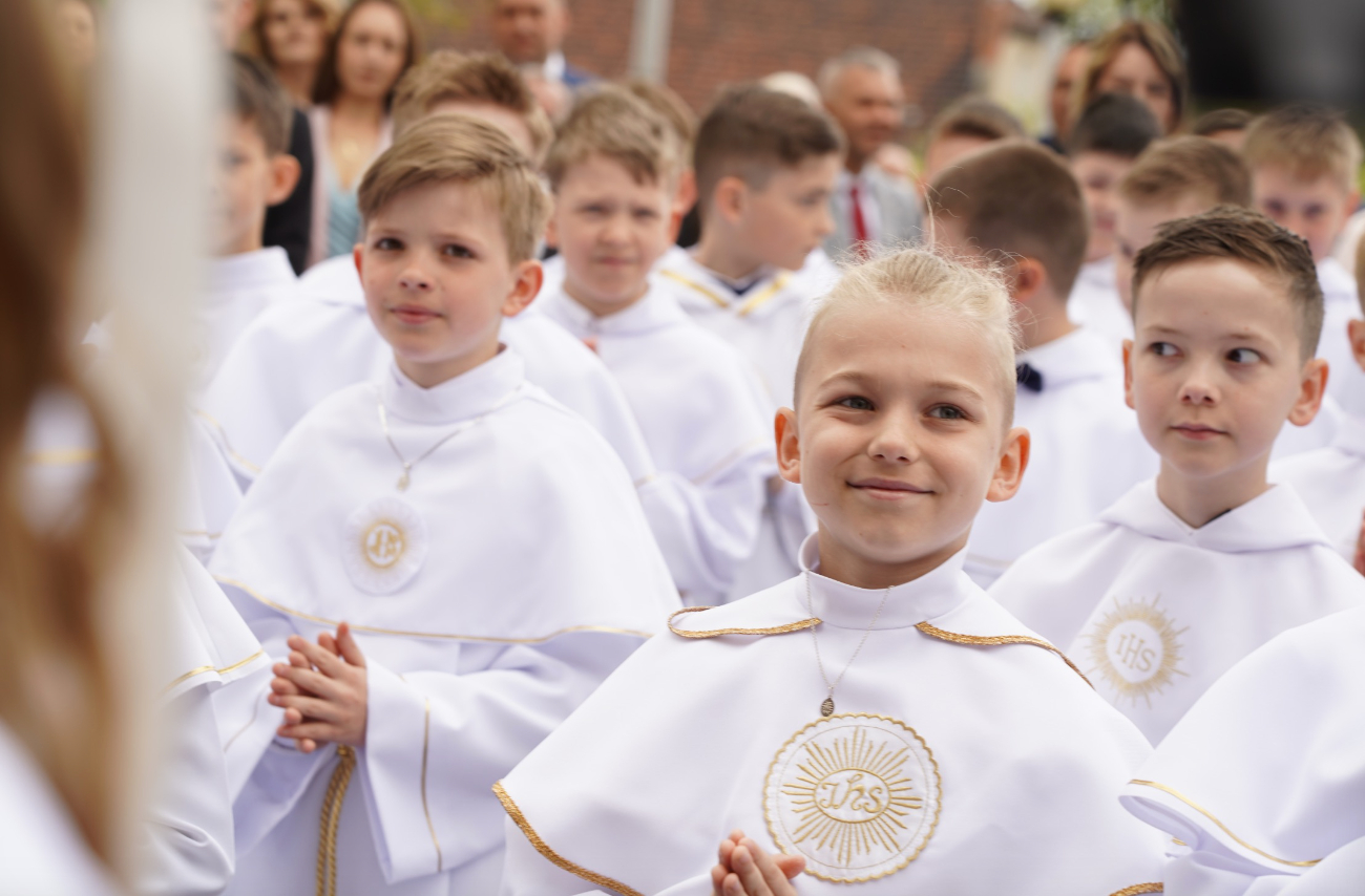 Komunia w Strzałkowie ZDJĘCIA