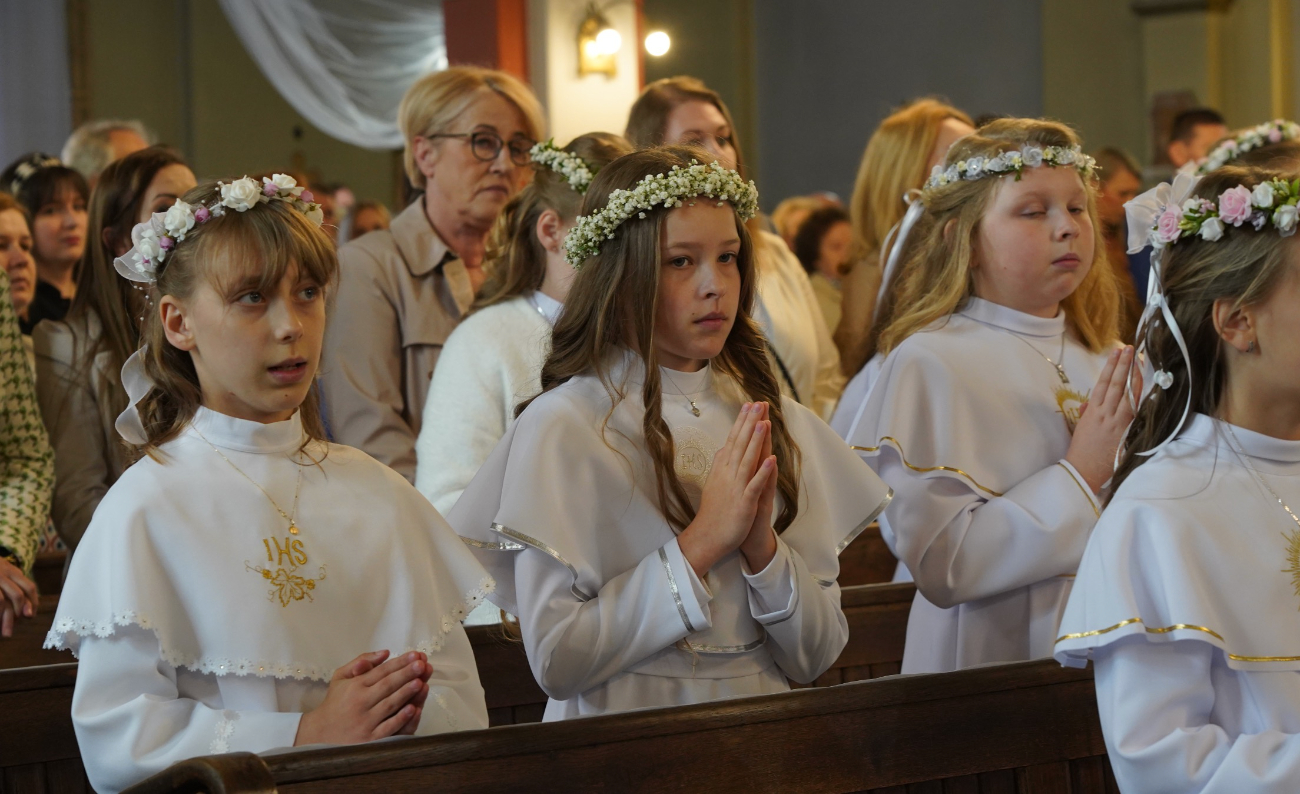 Komunia w Strzałkowie ZDJĘCIA