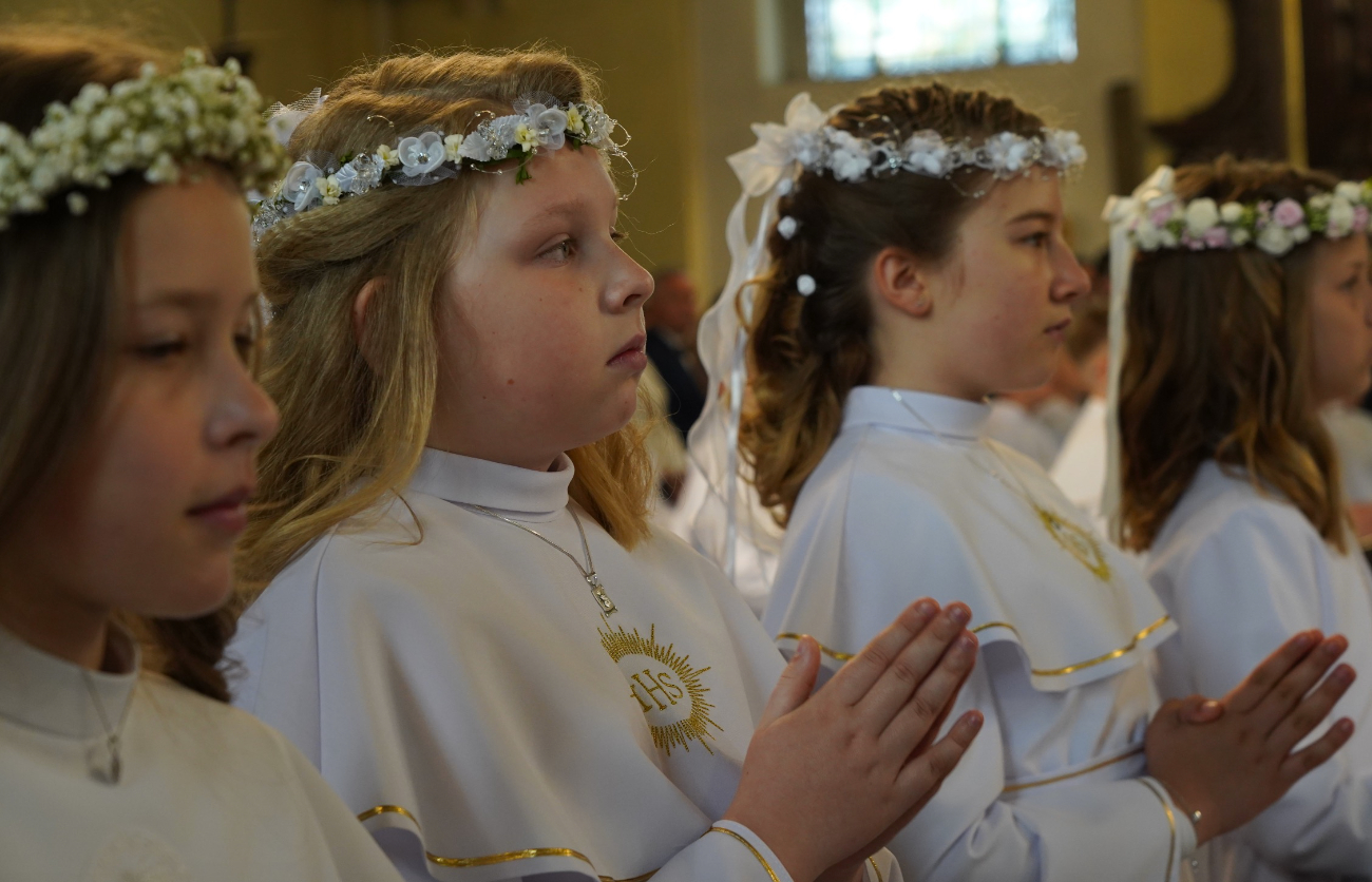 Komunia w Strzałkowie ZDJĘCIA