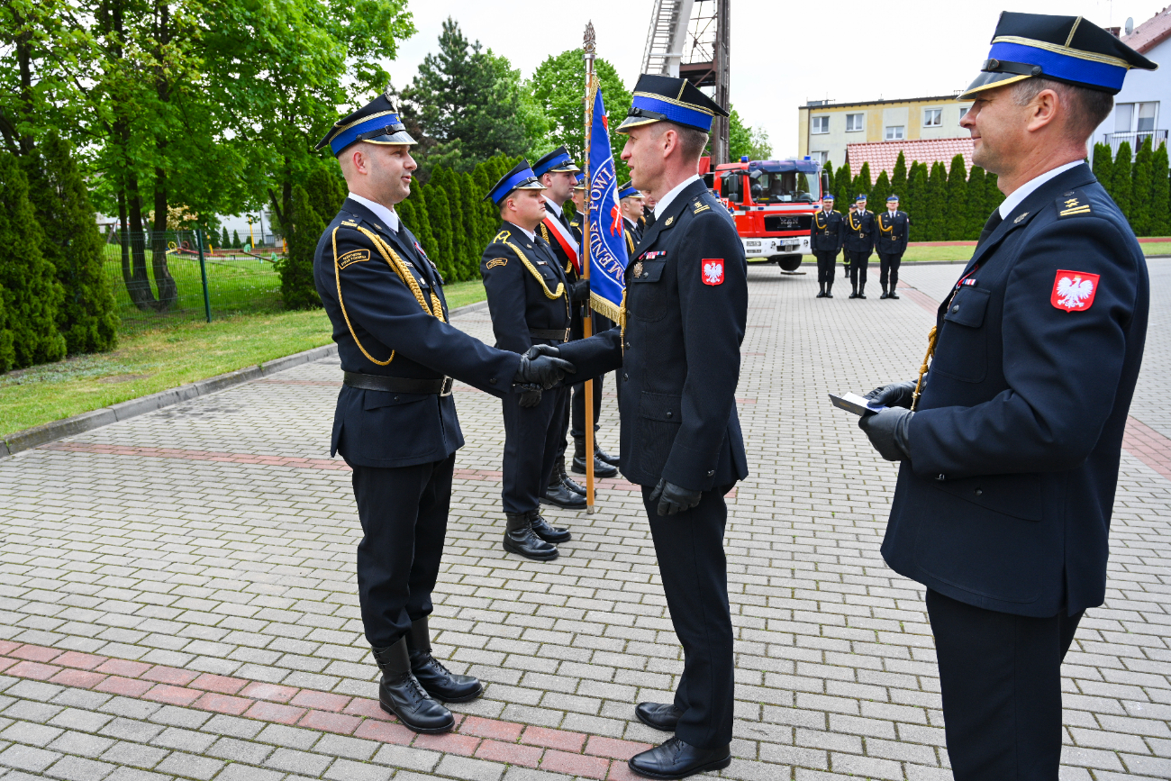 Strażacy dziś świętowali. Sprawdź, kto dostał awans