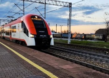 Utrudnienia na kolei. Są opóźnienia pociągów
