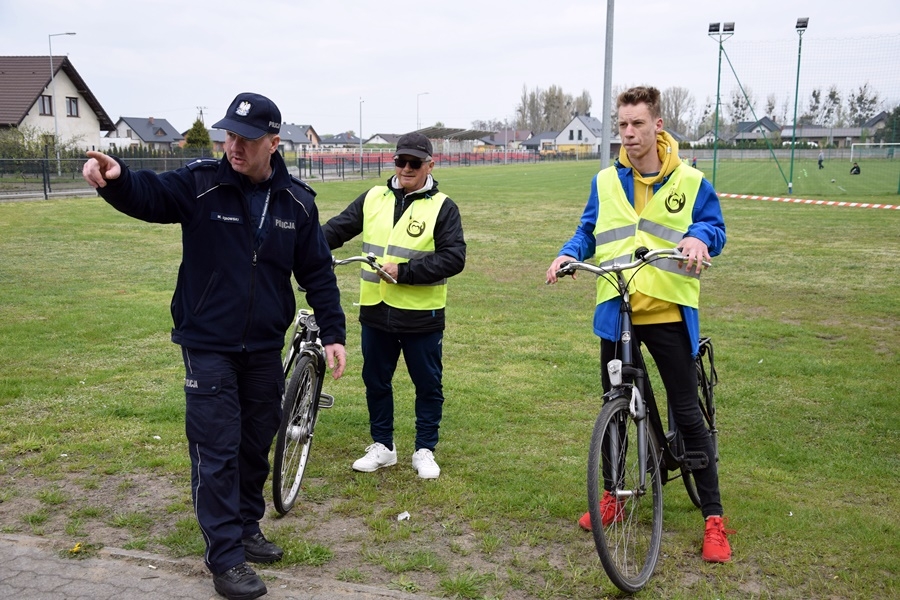Majówkę rozpoczęli rajdem. Rowerzyści dopisali ZDJĘCIA