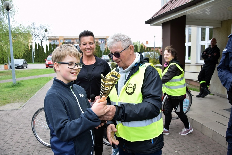 Majówkę rozpoczęli rajdem. Rowerzyści dopisali ZDJĘCIA