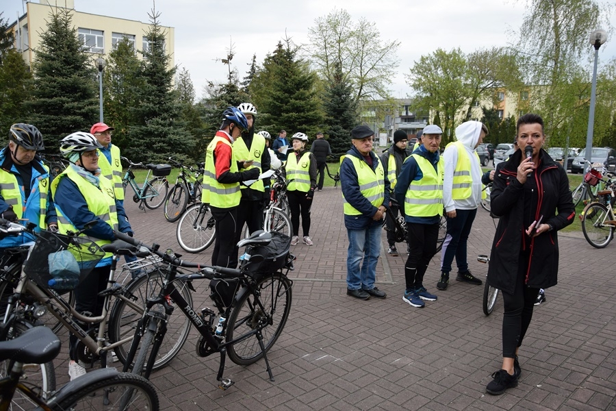 Majówkę rozpoczęli rajdem. Rowerzyści dopisali ZDJĘCIA