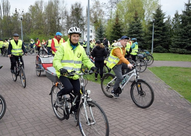 Majówkę rozpoczęli rajdem. Rowerzyści dopisali ZDJĘCIA
