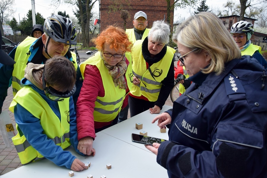 Majówkę rozpoczęli rajdem. Rowerzyści dopisali ZDJĘCIA