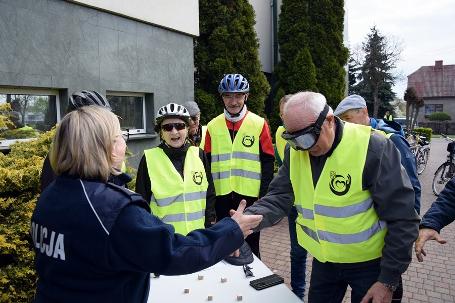 Majówkę rozpoczęli rajdem. Rowerzyści dopisali ZDJĘCIA