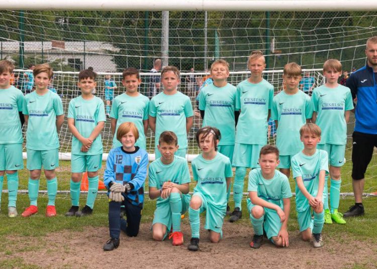 Grała piłkarska młodzież