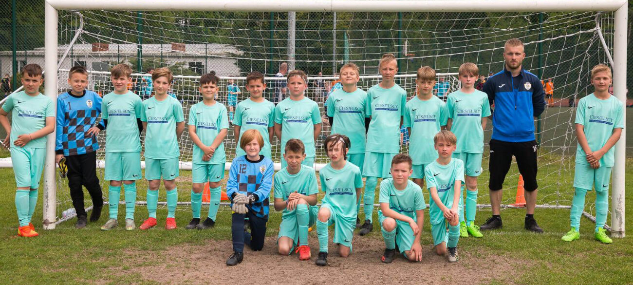 Grała piłkarska młodzież