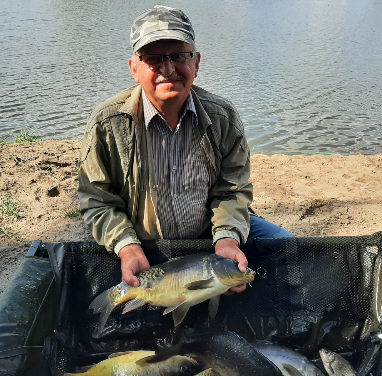 Łowili duże ryby. Kolejne zawody Mostostalu ZDJĘCIA