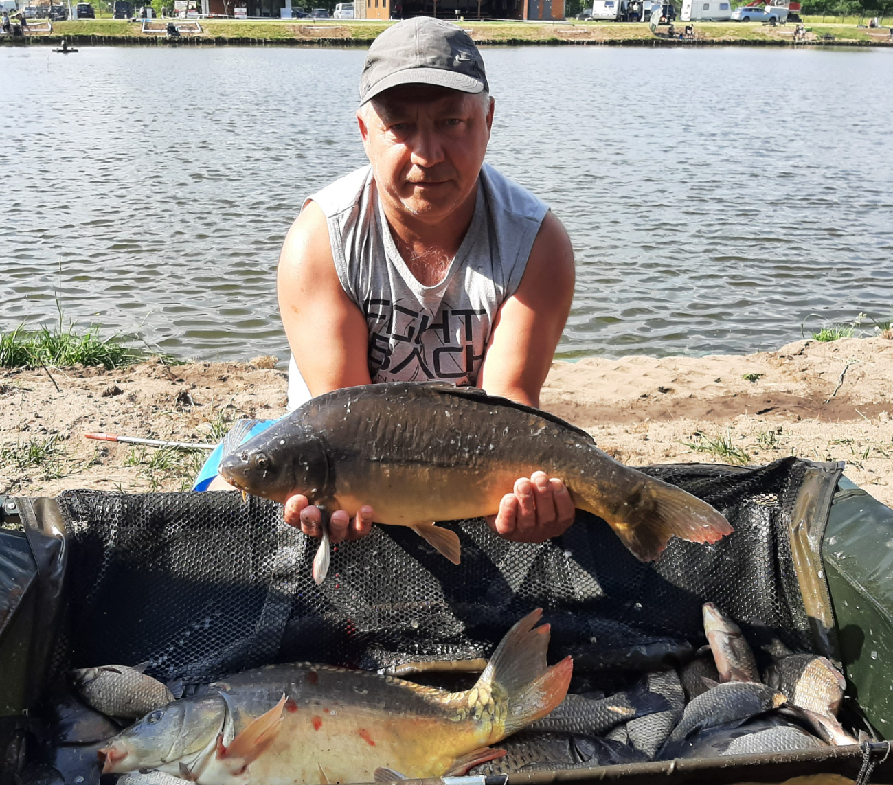 Łowili duże ryby. Kolejne zawody Mostostalu ZDJĘCIA