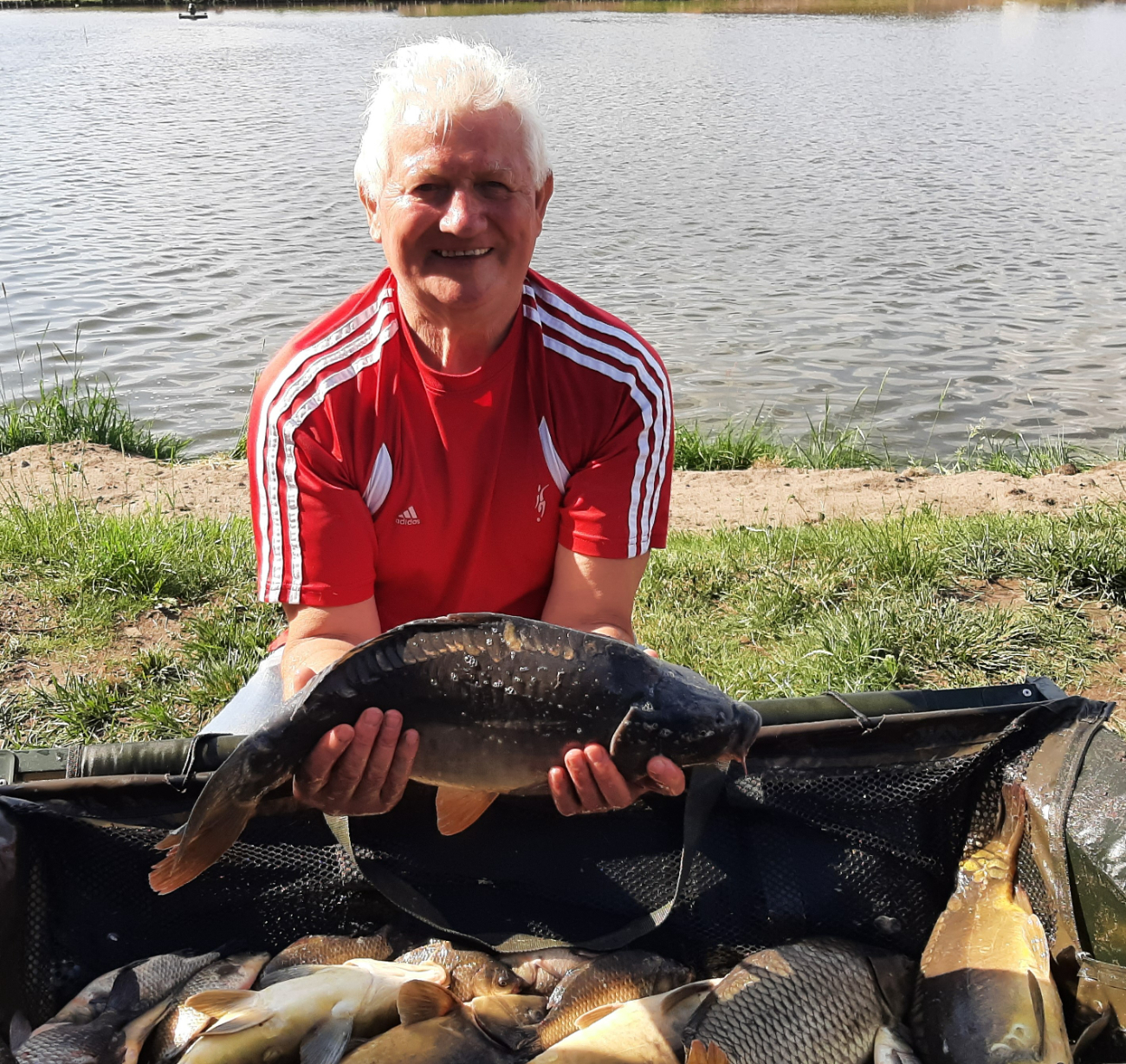 Łowili duże ryby. Kolejne zawody Mostostalu ZDJĘCIA