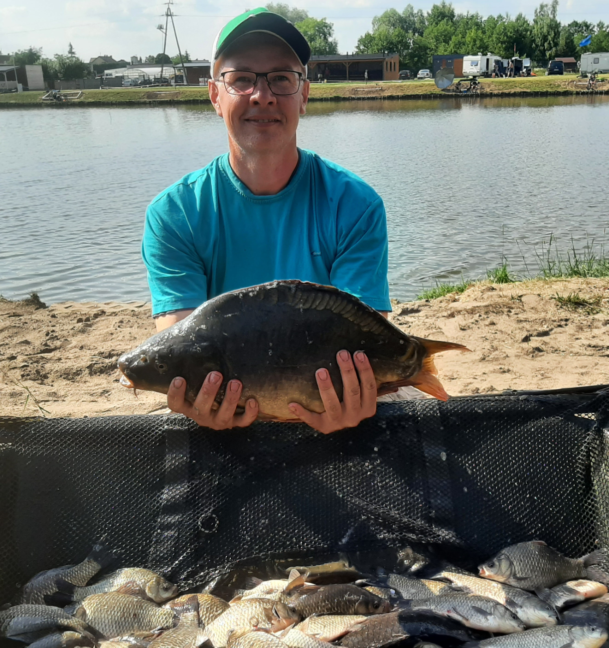 Łowili duże ryby. Kolejne zawody Mostostalu ZDJĘCIA