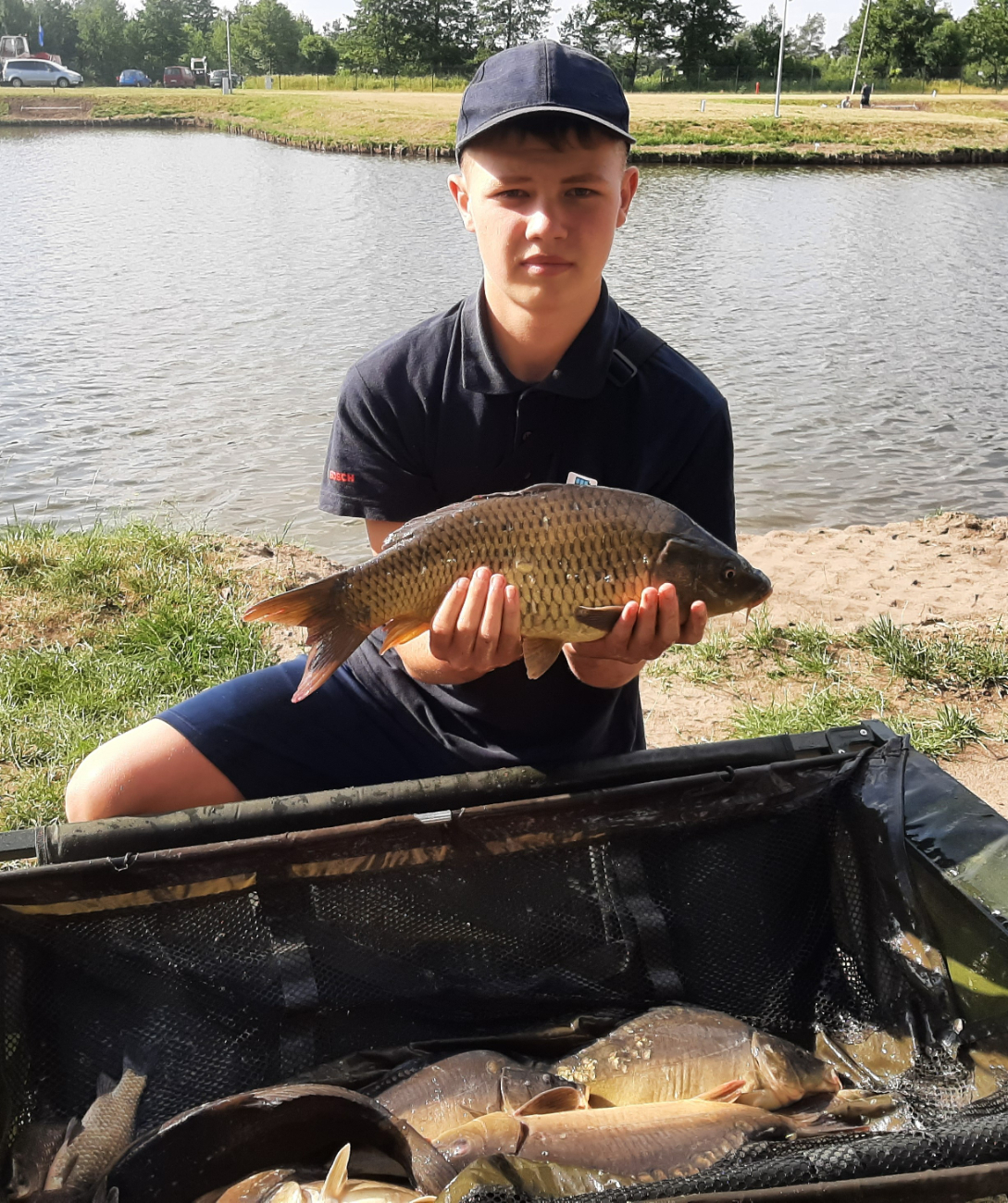 Łowili duże ryby. Kolejne zawody Mostostalu ZDJĘCIA