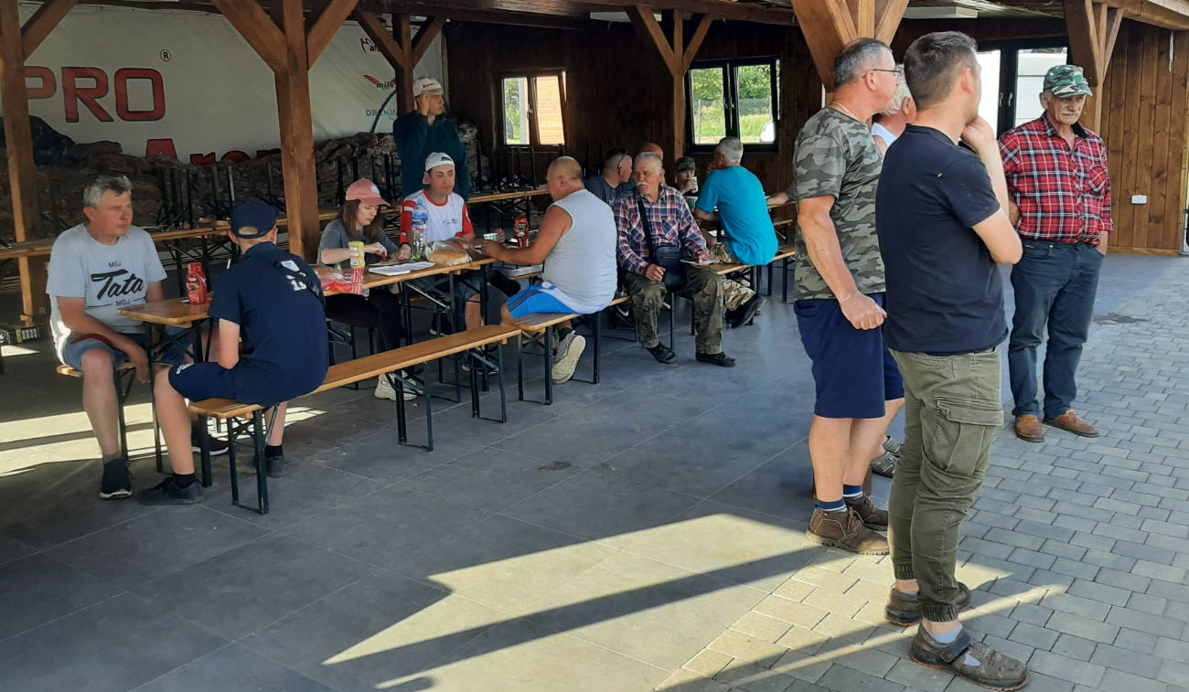 Łowili duże ryby. Kolejne zawody Mostostalu ZDJĘCIA