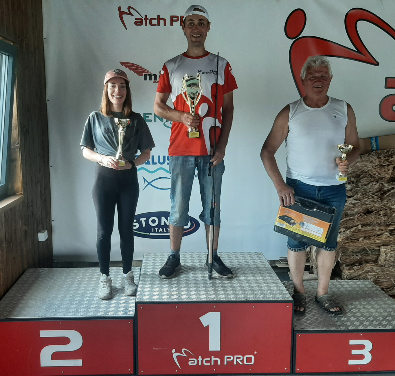 Łowili duże ryby. Kolejne zawody Mostostalu ZDJĘCIA