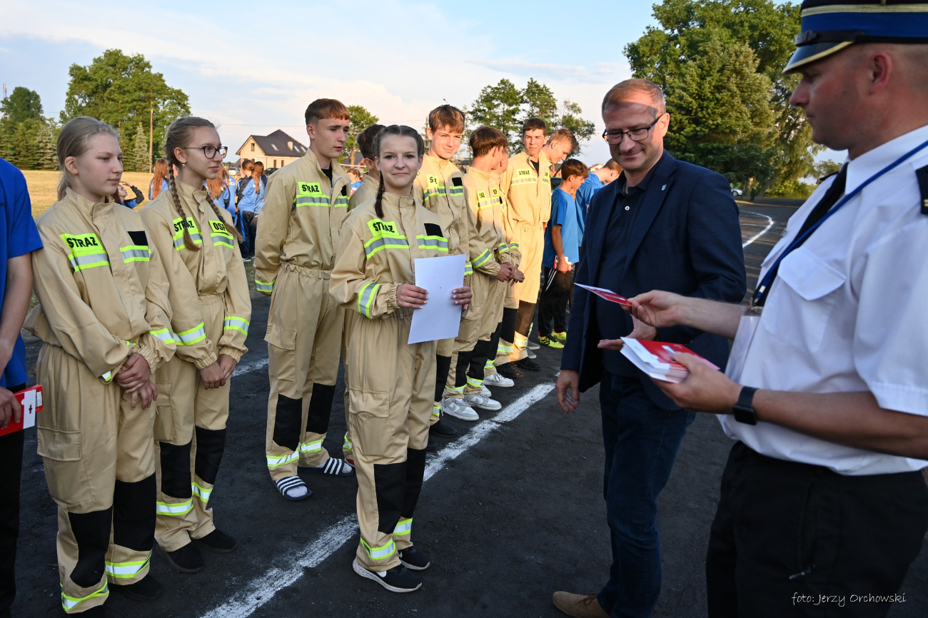 Rywalizowali strażacy z Lądku. Zdjęcia i wyniki