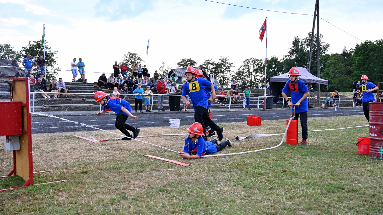 Rywalizowali strażacy z Lądku. Zdjęcia i wyniki