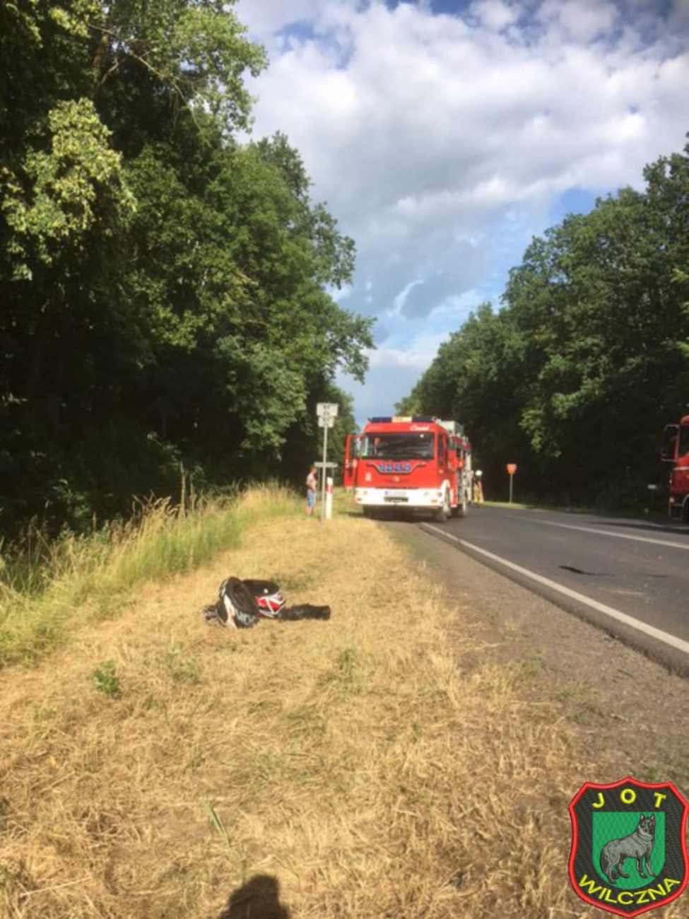 Wypadek na K92. Dwie osoby w szpitalu ZDJĘCIA