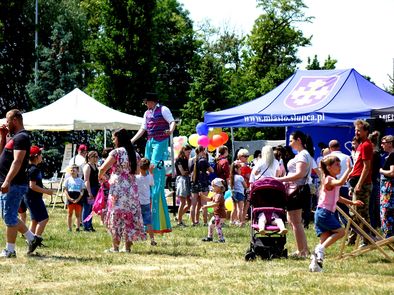 Słonecznie, wesoło i kolorowo. Słupeckie Dni Rodziny w obiektywie