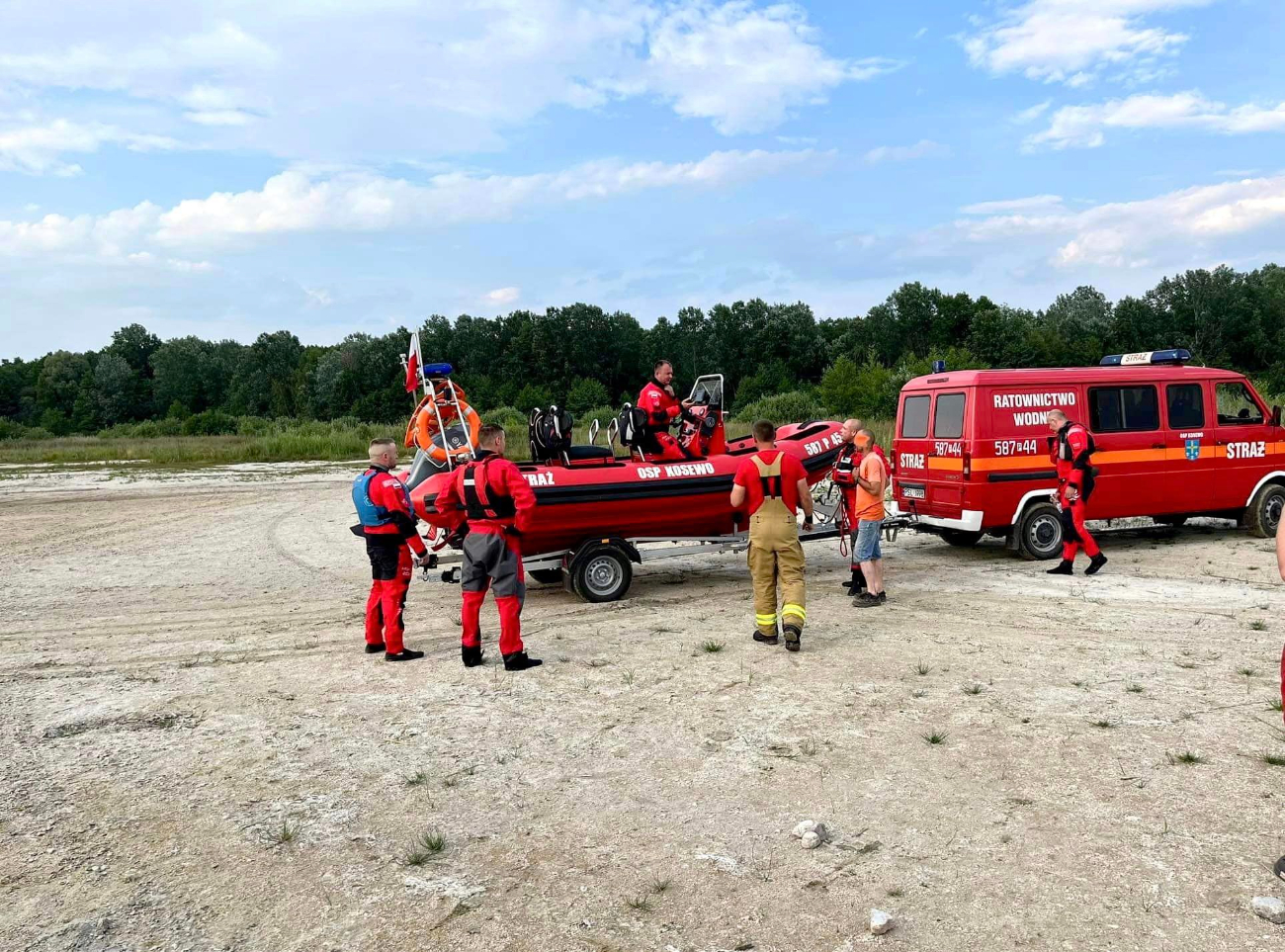 Kilka godzin akcji na jeziorze. Nikogo nie znaleźli
