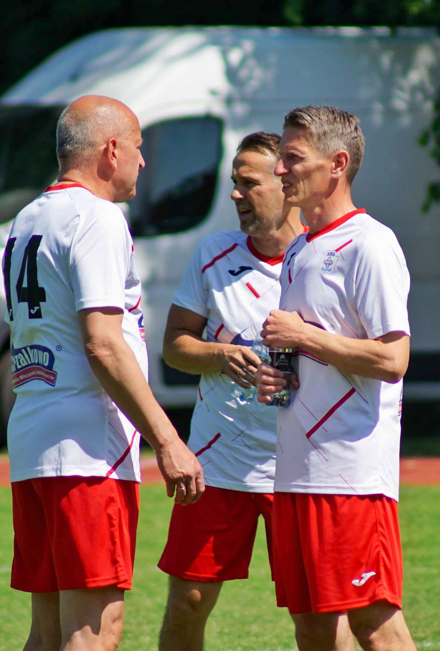 Niezwykły mecz przyciągnął tłumy ZDJĘCIA