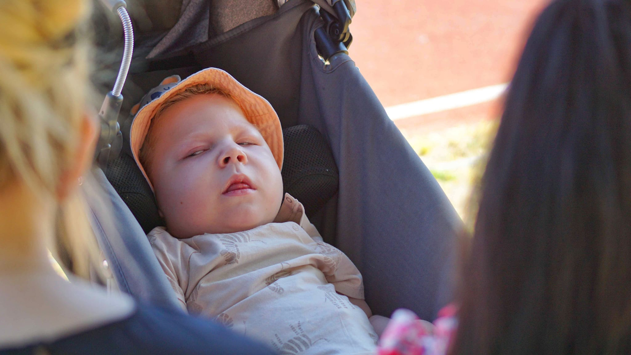 Niezwykły mecz przyciągnął tłumy ZDJĘCIA