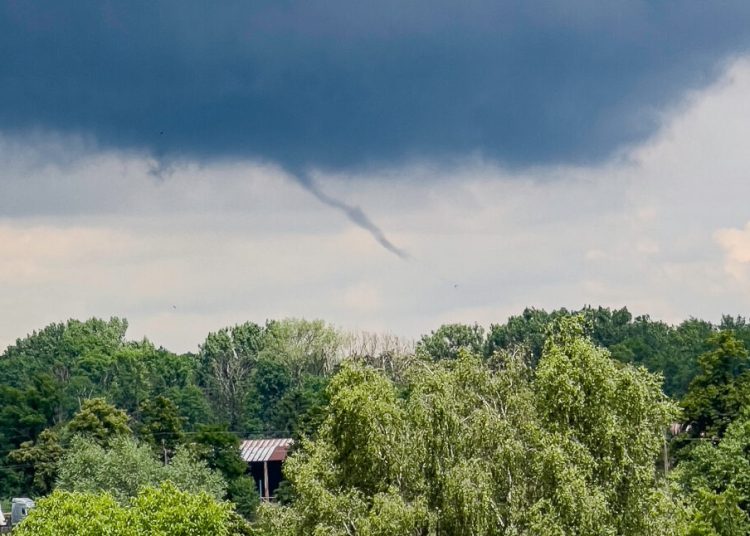 Trąba powietrzna nieopodal Słupcy