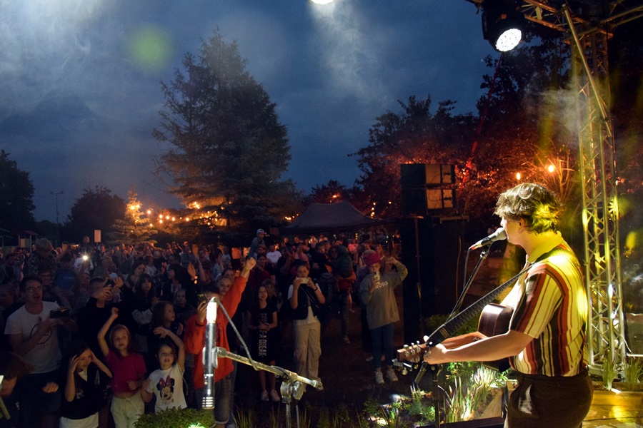 Tłumy na Dniach Strzałkowa. Kultowa impreza powróciła po przerwie ZDJĘCIA