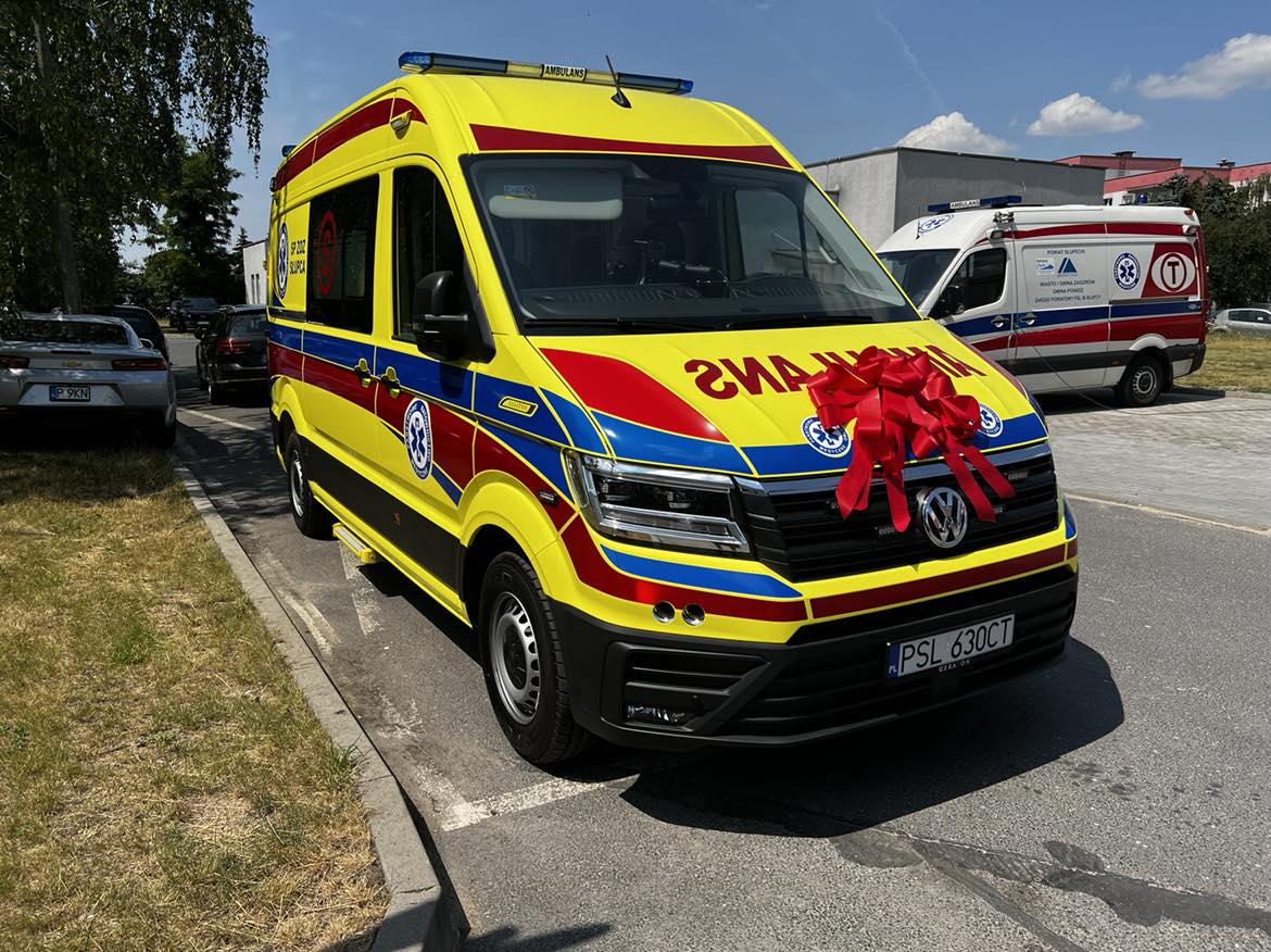 Nowa karetka dla szpitala. W drodze kolejna