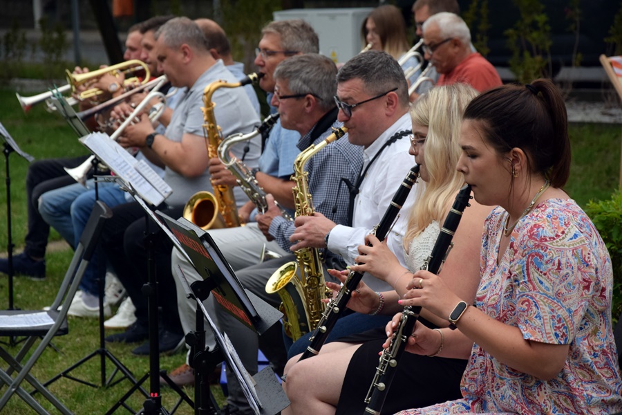 Orkiestra zagrała w Strefie Relaksu. Zobacz zdjęcia i film
