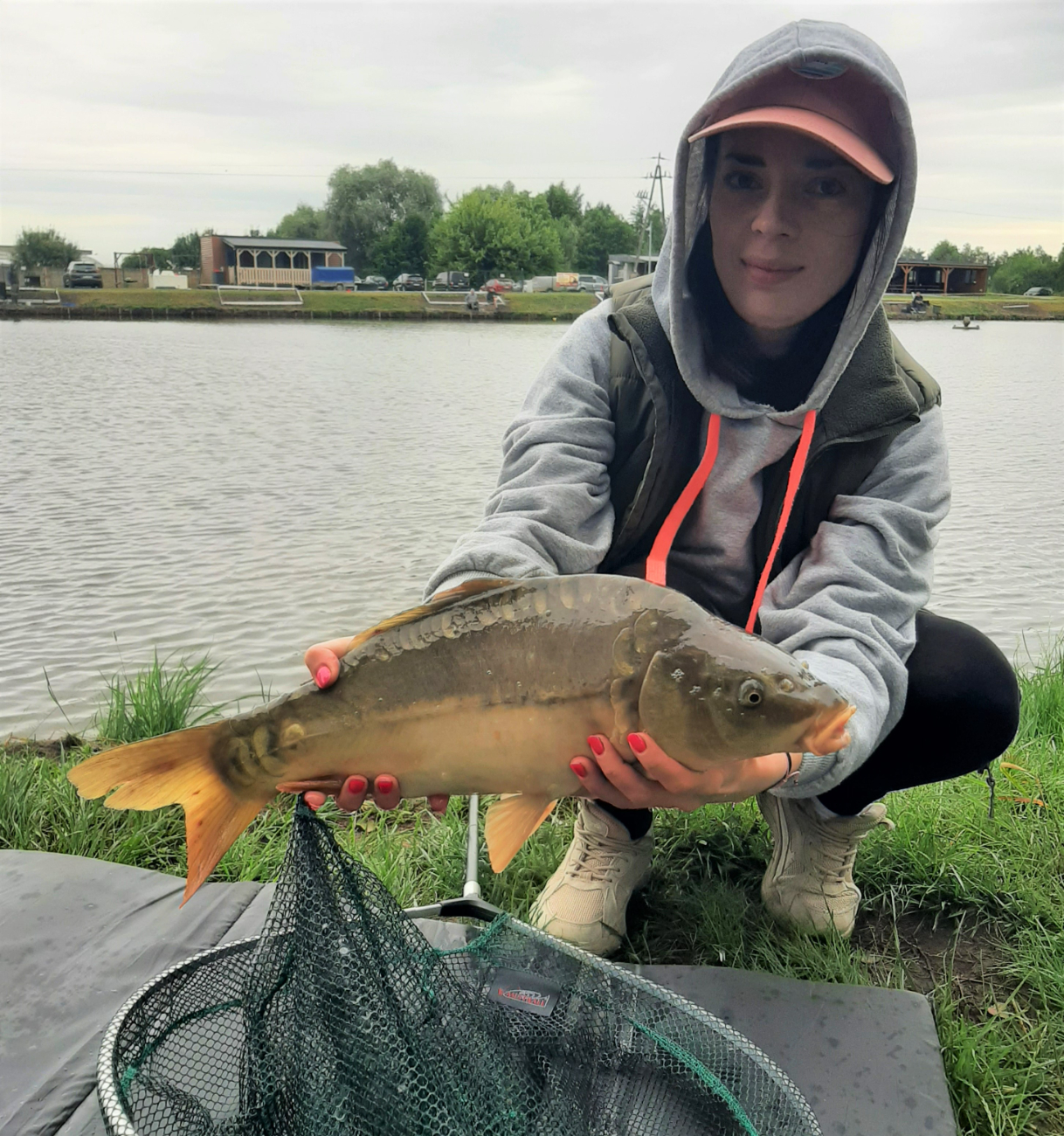 Łowili duże ryby. Kolejne zawody Mostostalu ZDJĘCIA