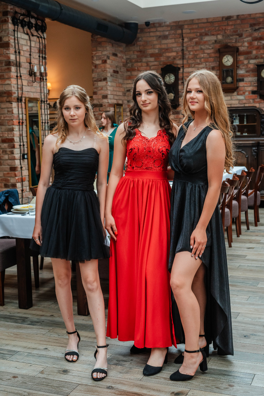 Tak się bawili ósmoklasiści ze Strzałkowa ZDJĘCIA