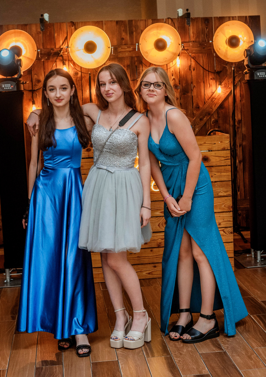 Tak się bawili ósmoklasiści ze Strzałkowa ZDJĘCIA