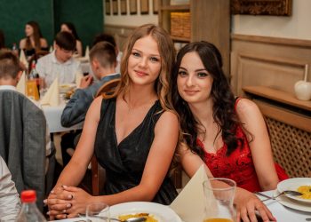 Tak się bawili ósmoklasiści ze Strzałkowa ZDJĘCIA