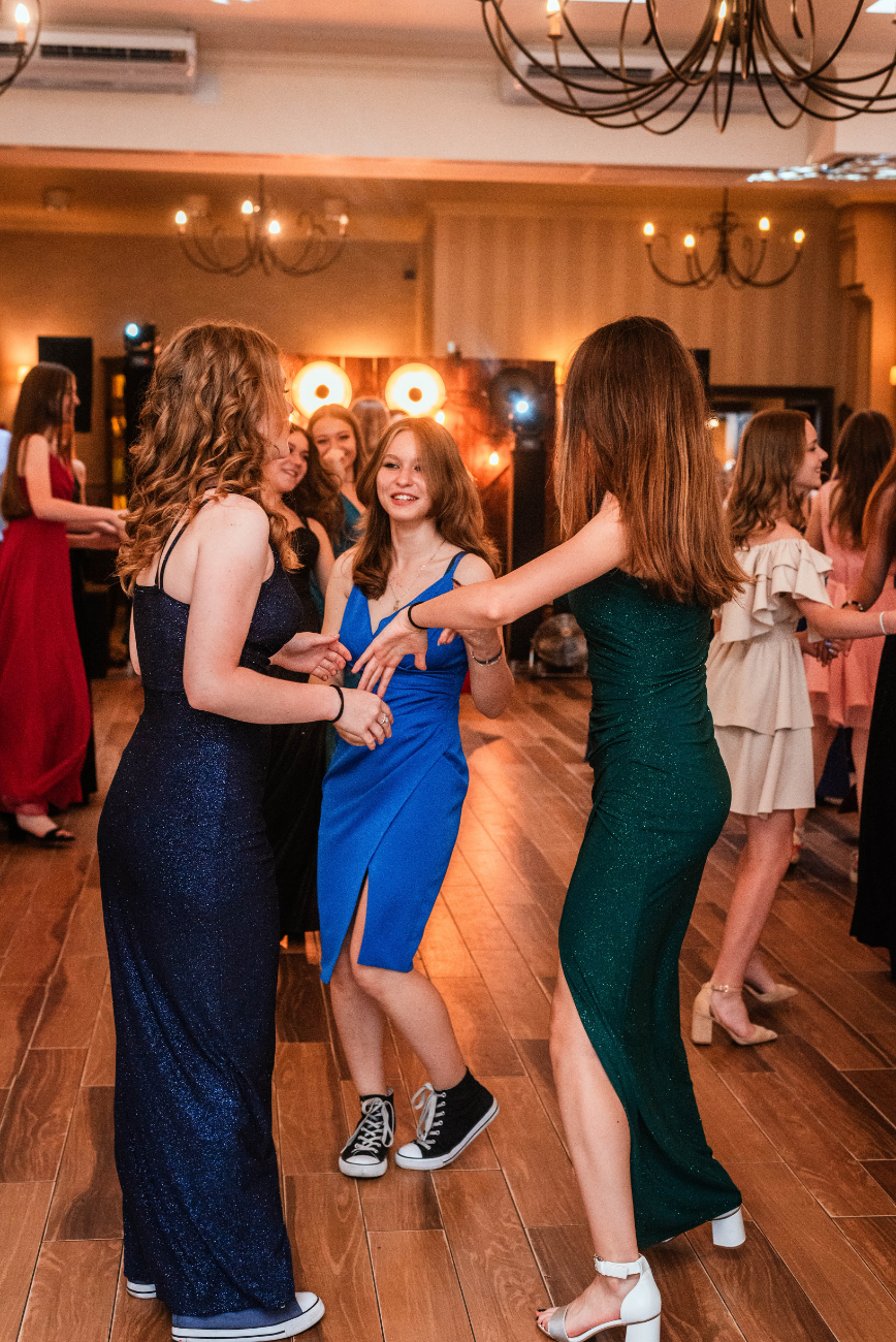 Tak się bawili ósmoklasiści ze Strzałkowa ZDJĘCIA