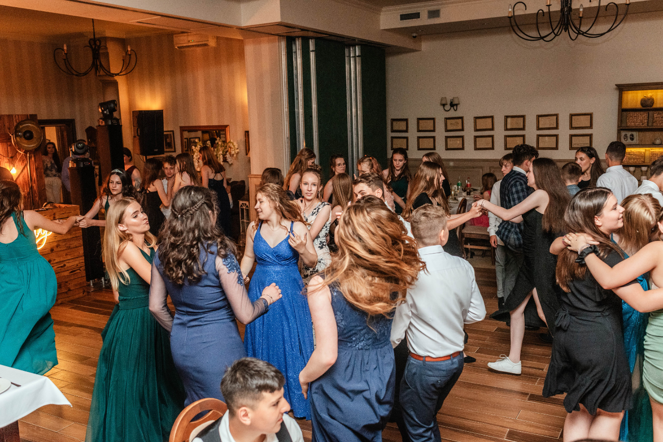 Tak się bawili ósmoklasiści ze Strzałkowa ZDJĘCIA