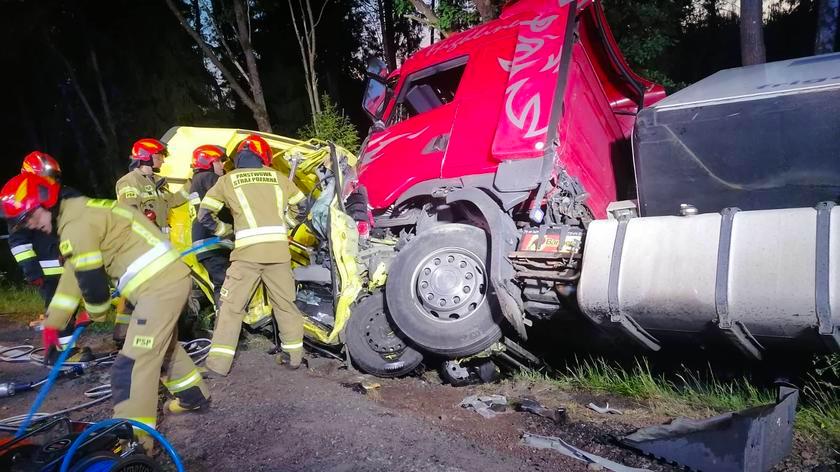 Tragedia w drodze do domu. Zginęły dwie osoby