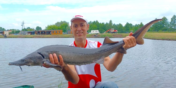 Łowili duże ryby. Kolejne zawody Mostostalu ZDJĘCIA