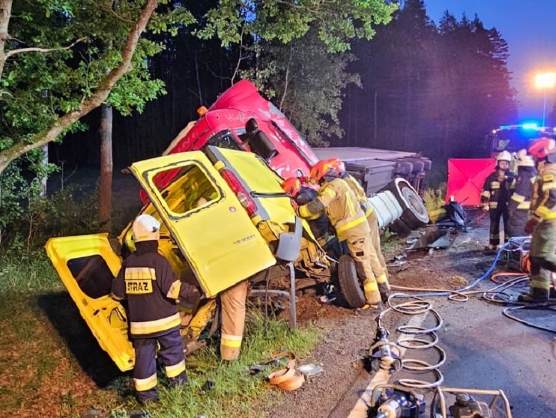Tragedia w drodze do domu. Zginęły dwie osoby